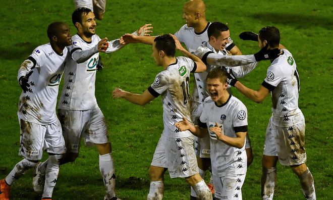 亚眠主场负于孟彼利埃，法甲保级前景黯淡的简单介绍