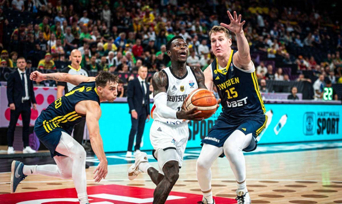 包含芬兰队主场大胜乌克兰，晋级欧锦赛四分之一决赛的词条