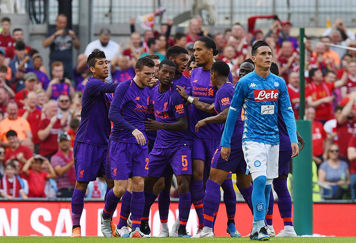 热那亚主帅连胜庆祝，球队备战信心倍增