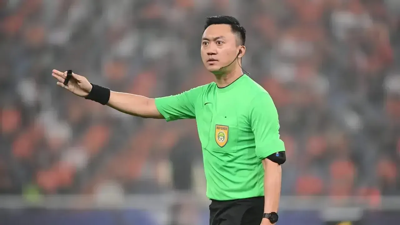 蛮不讲理球员遭红牌，成绩受到影响