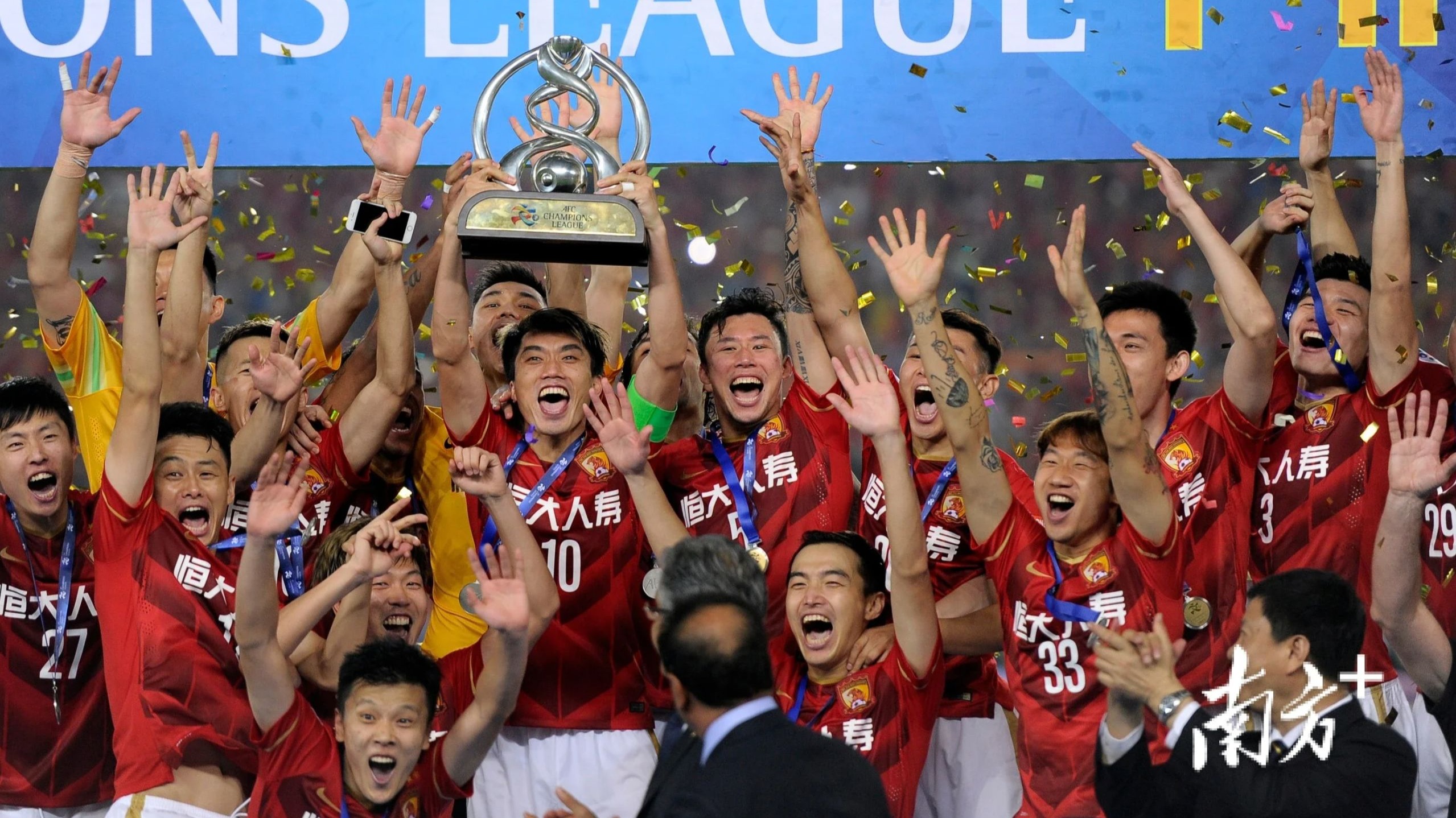 ac米兰下载-全队防守合作节节胜意，战胜球队回家赛后实现对手掌追