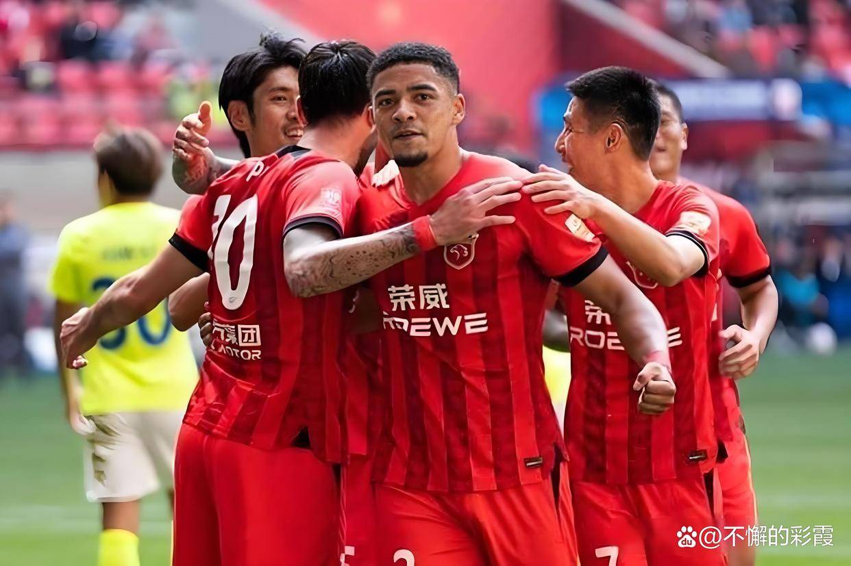 米兰登录入口-包含豪门对决战况：球队展现出色技战术收获胜利的词条