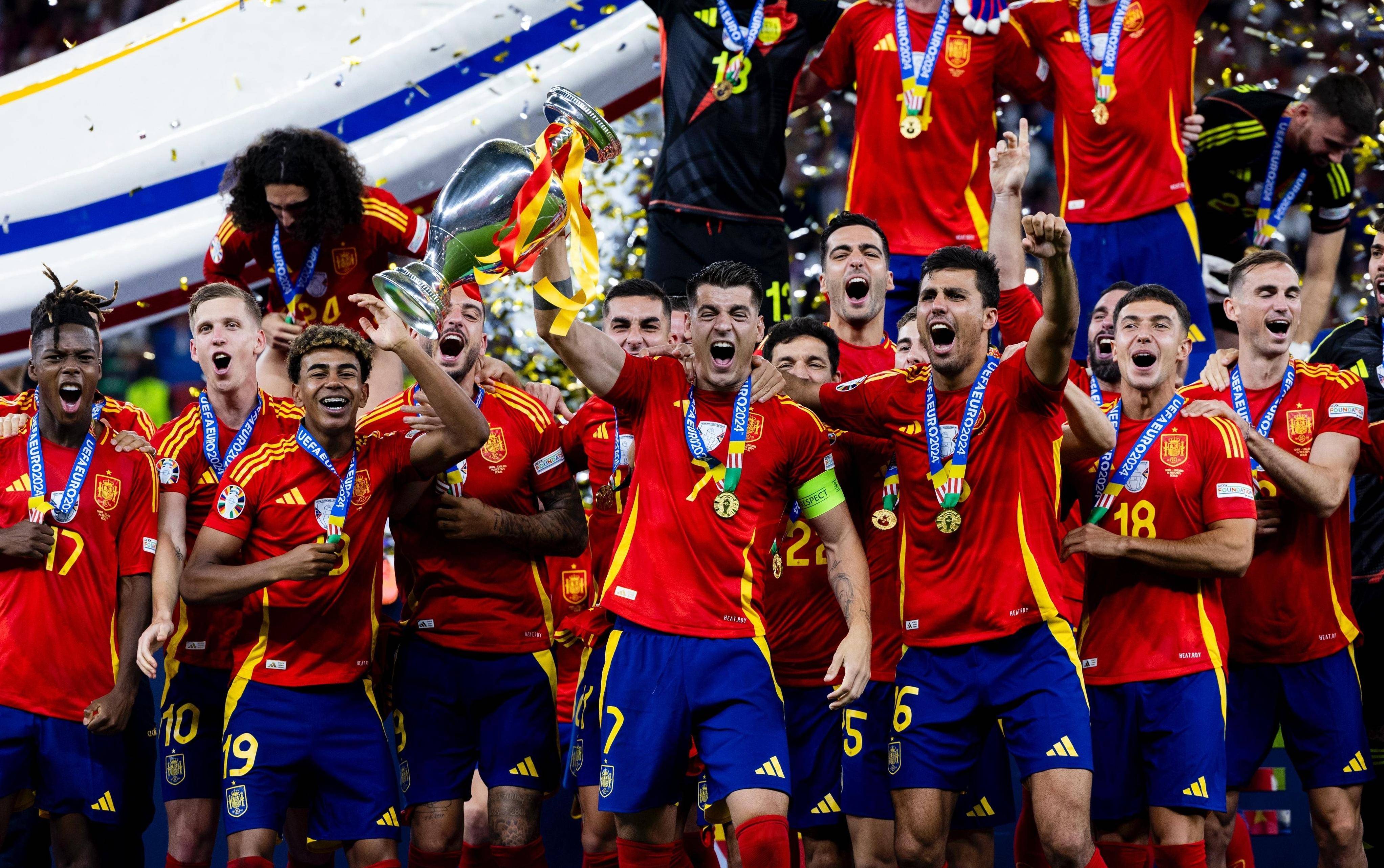 包含欧国联半决赛:球队战术调整备受关注的词条 包含欧国联半决赛:球队战术调整备受关注的词条