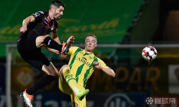 葡萄牙队逆转日本队,波尔点燃赛场的简单介绍 葡萄牙队逆转日本队,波尔点燃赛场的简单介绍