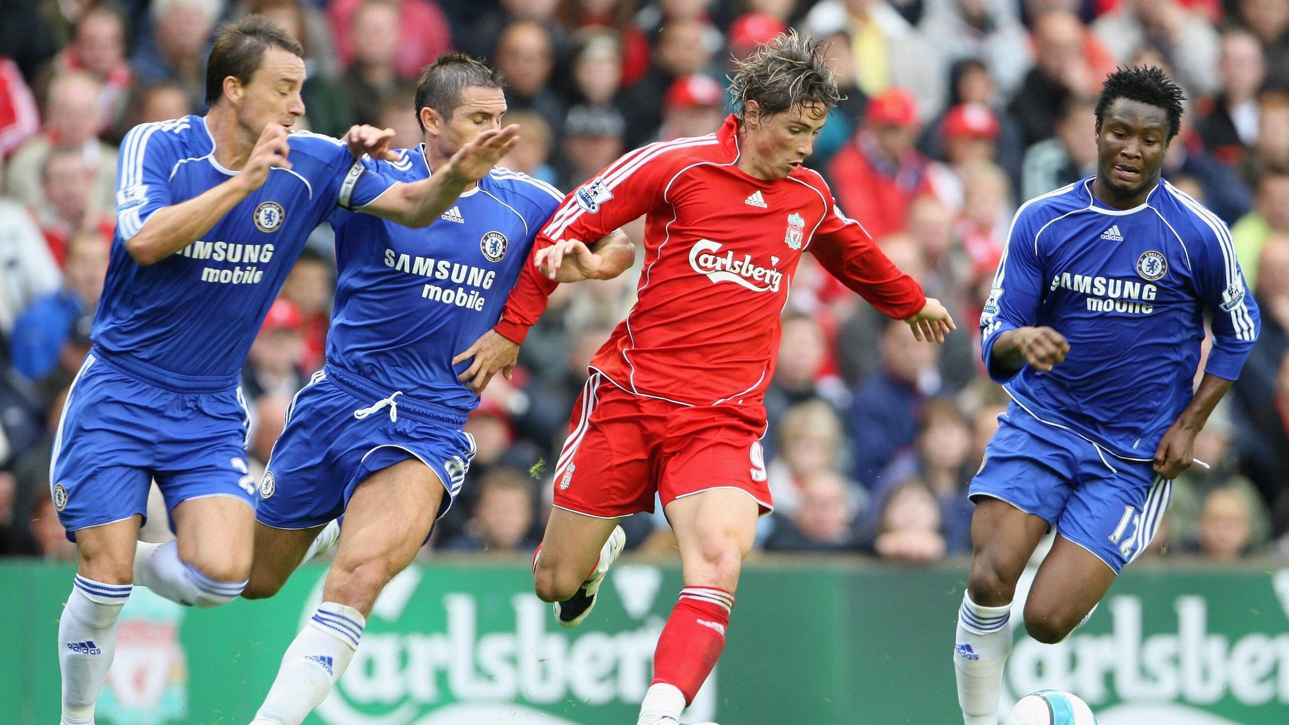 米兰百家乐-街道轰鸣与球场绝杀，双城记的竞技之夜