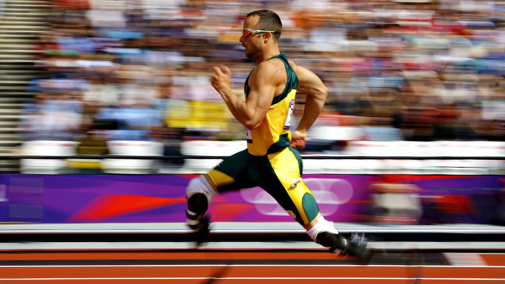 利拉德持续制造杀伤，马刺速胜广东队，一场跨越时空的篮球对话