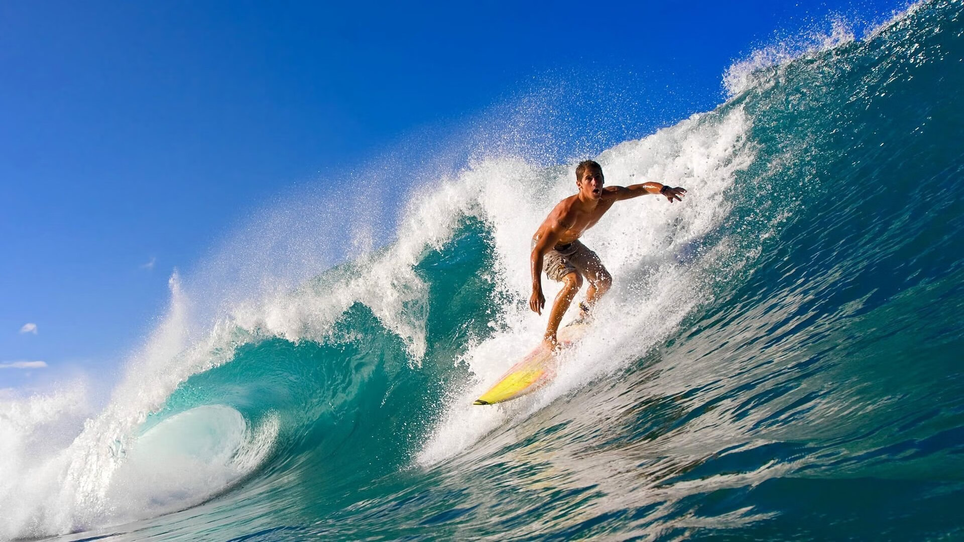 从戴维斯杯险胜到美网惊艳，阿尔卡拉斯如何用两场胜利定义新时代